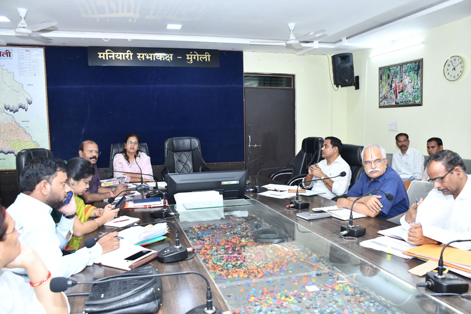 एडीएम ने ली समय सीमा की बैठक  सीएम हेल्पलाइन के प्रकरणों के त्वरित एवं गुणवत्तापूर्ण निराकरण के दिए निर्देश  बारिश पूर्व