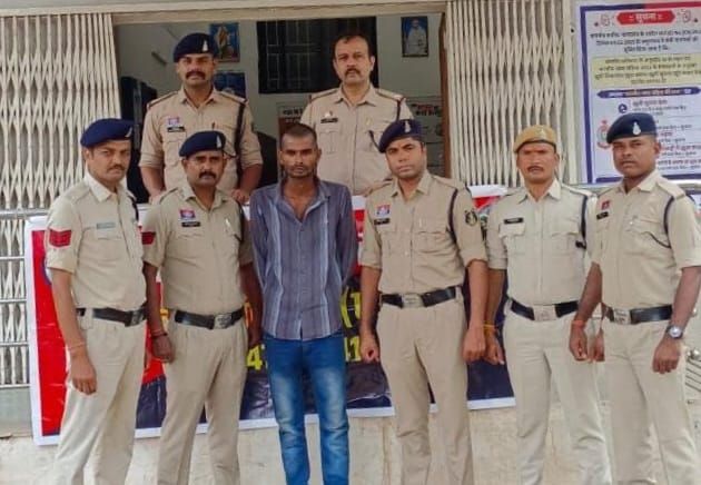 लोहारा पुलिस ने सुलझाई अंधे कत्ल की गुत्थी, पत्नी की हत्या करने वाला आरोपी निकाला पति पुलिस टीम ने किया गिरफ्तार।