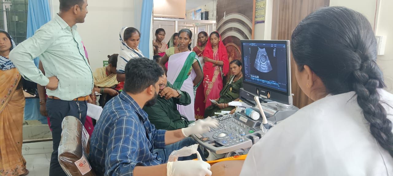 उप मुख्यमंत्री श्री विजय शर्मा की पहल पर प्राथमिक स्वास्थ्य केंद्र तरेगांव में निःशुल्क सोनोग्राफी एवं स्वास्थ्य शिविर आ